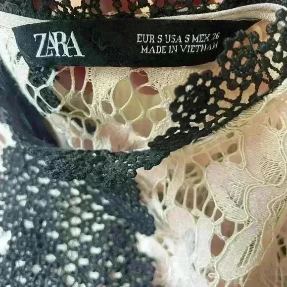 Zara Black‎ and Nude Lace Top Sz S Coquette Glam Holiday Party Classic Luxury - Picture 4 of 4